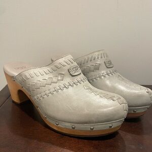 UGG AUSTRALIA VIVICA LEATHER WOODEN CLOGS MULES light gray size 7